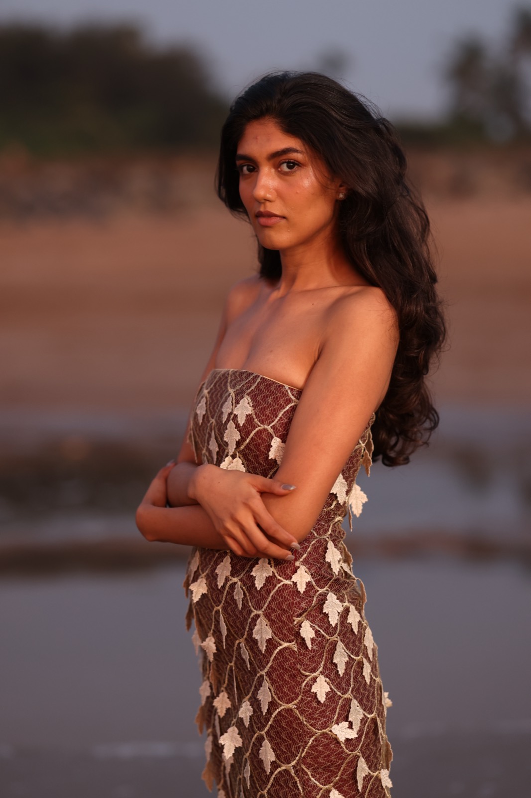 Brown Tupelo — the cream floral print in close detail
